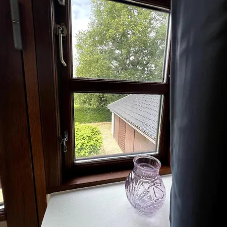 Διαμέρισμα Cozy House With Garden *