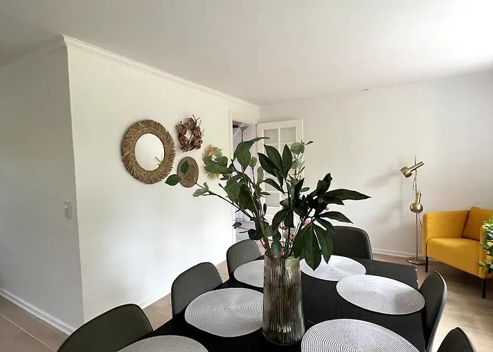 Cozy House With Garden *