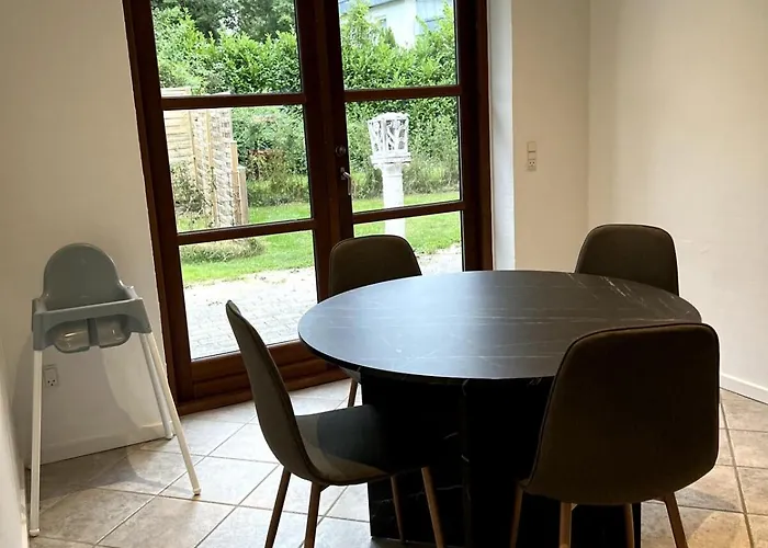 Apartamento Cozy House With Garden